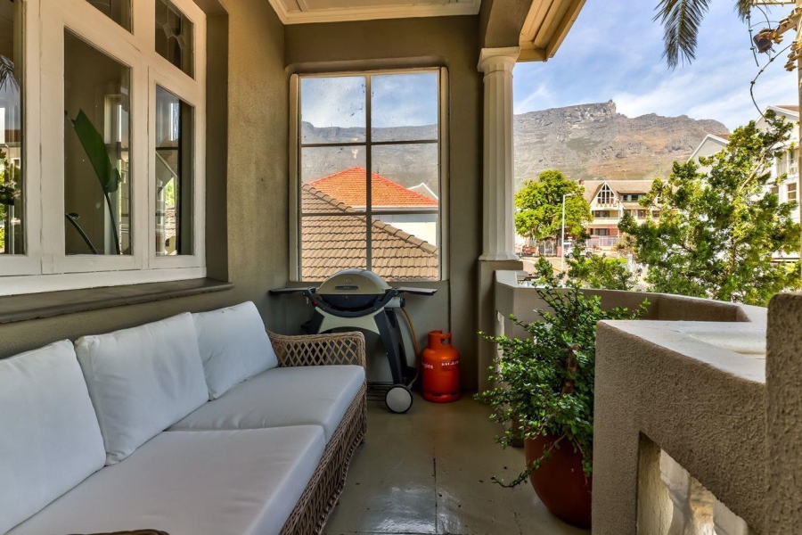 To Let 2 Bedroom Property for Rent in Vredehoek Western Cape